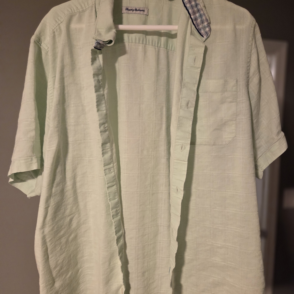 Tommy Bahama Light Green Casual Button Down Shirt